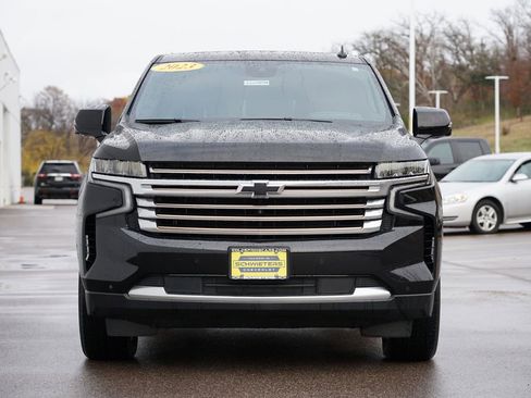 Used 2023 Chevrolet Suburban High Country w/ Premium Package image 8