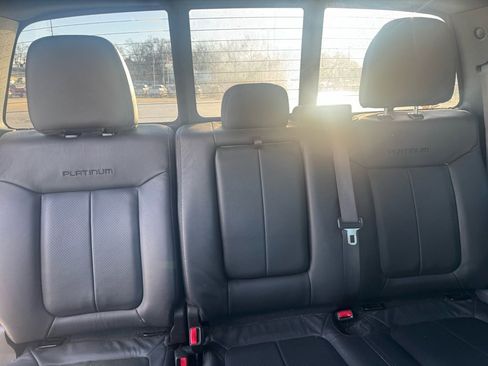 Used 2014 Ford F150 Platinum image 9