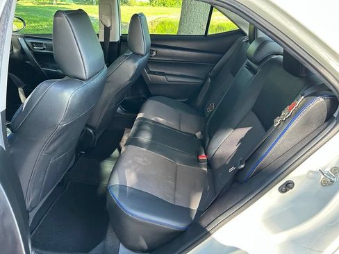 Used 2018 Toyota Corolla SE FWD image 14