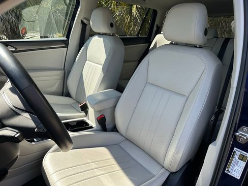 Used 2022 Volkswagen Tiguan SE image 13