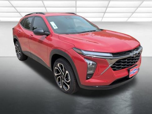 New 2026 Chevrolet Trax RS w/ Driver Confidence Package FWD image 1