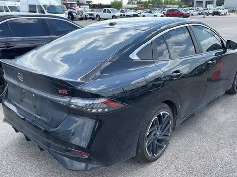 Used 2026 Nissan Sentra SR w/ SR Premium Package FWD image 2