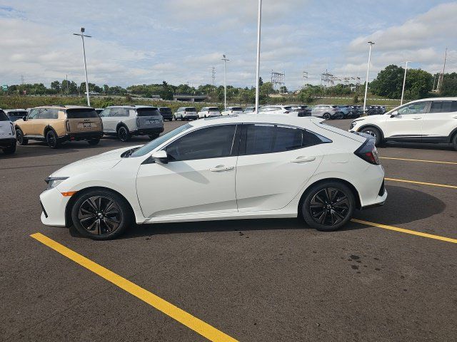 Used 2018 Honda Civic EX image 5