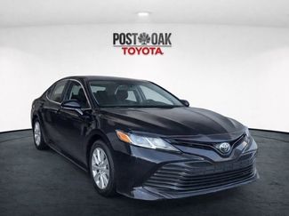 Used 2018 Toyota Camry LE video 1
