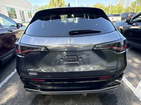 Used 2024 Honda HR-V EX-L image 5