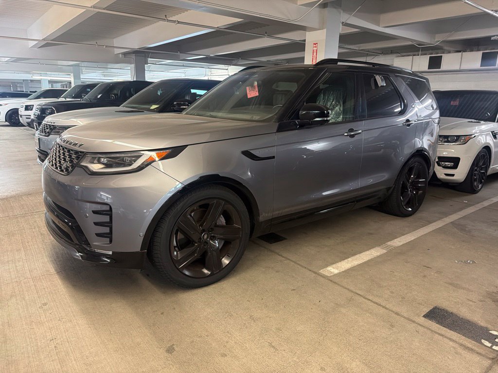 Used 2023 Land Rover Discovery HSE R-Dynamic AWD/4WD image 1
