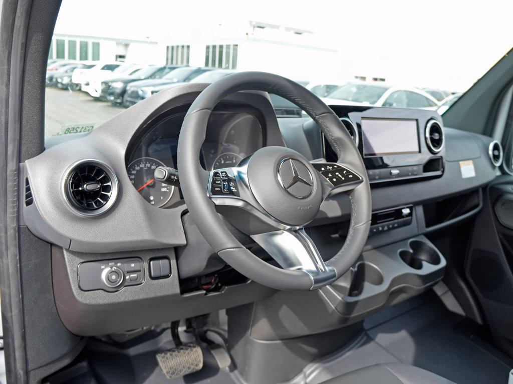 Used 2026 Mercedes-Benz Sprinter 2500 image 11