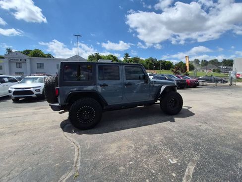 Used 2015 Jeep Wrangler Unlimited Sport w/ Quick Order Package 24S AWD/4WD image 7