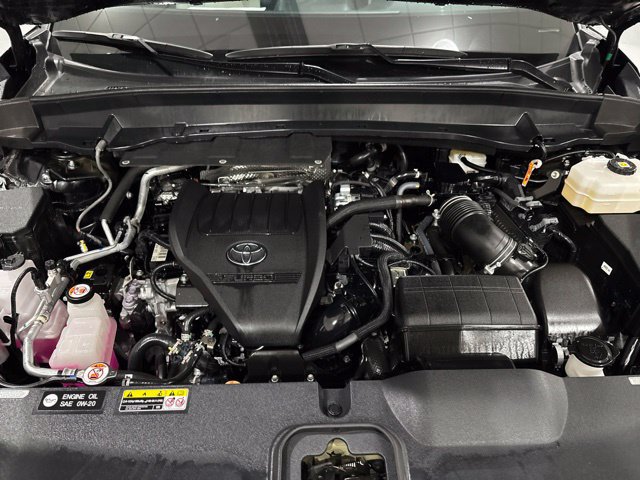 Used 2024 Toyota Grand Highlander AWD Hybrid image 38