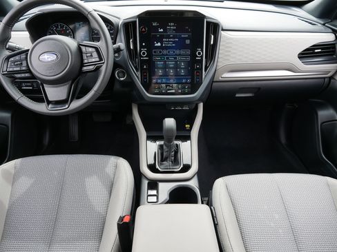 Certified 2025 Subaru Forester Premium AWD/4WD image 10