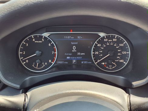 Used 2025 Nissan Altima 2.5 SV FWD image 17