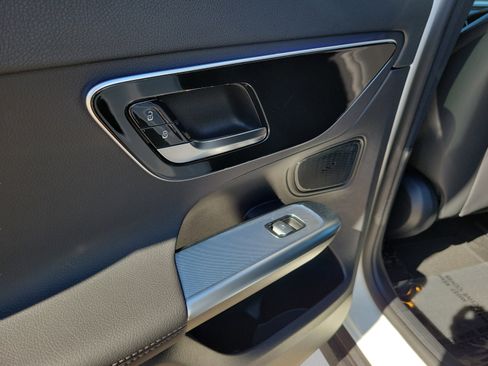 Certified 2026 Mercedes-Benz GLC 300 image 9