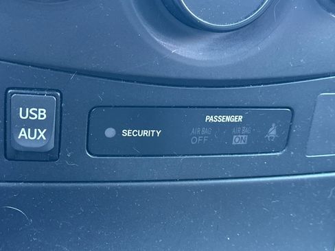 Used 2012 Toyota Corolla L image 29