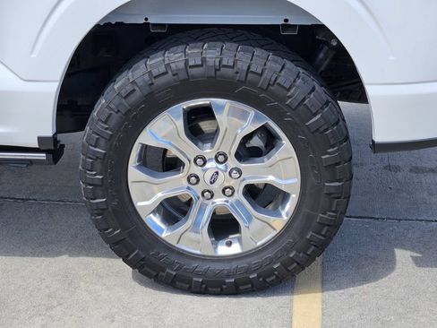 Used 2021 Ford F150 Platinum w/ FX4 Off-Road Package AWD/4WD image 8