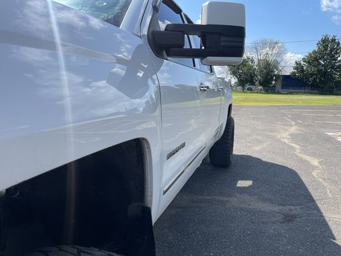 Used 2015 Chevrolet Silverado 2500 LTZ w/ Duramax Plus Package image 16