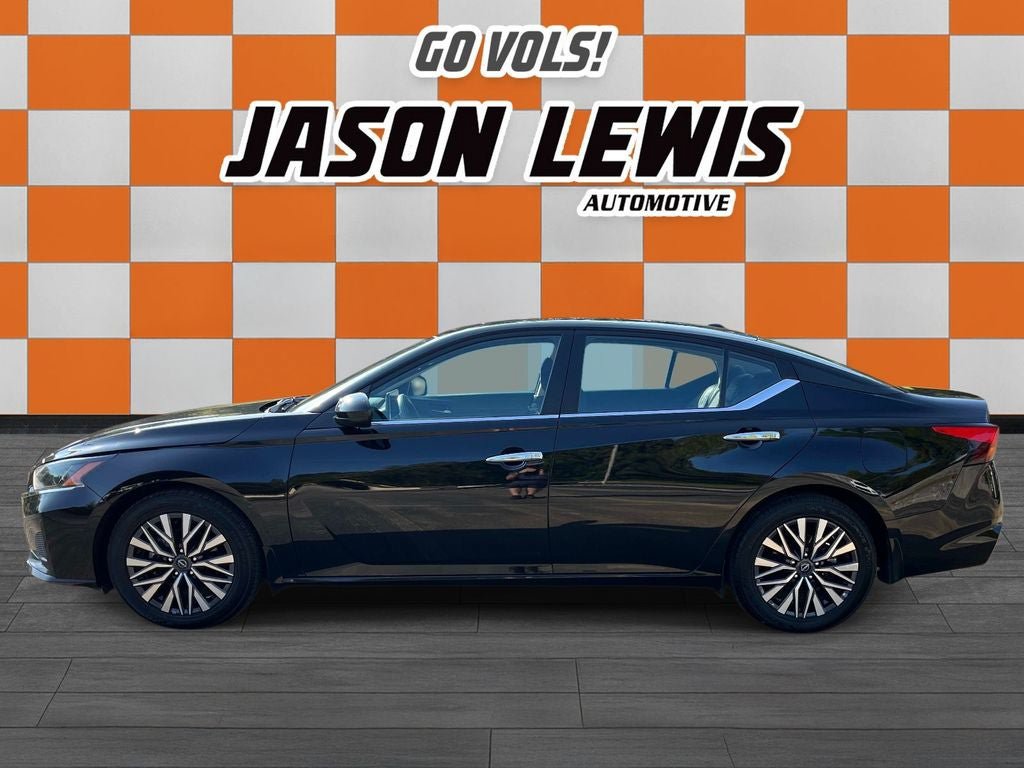 Used 2024 Nissan Altima 2.5 SV w/ SV Premium Package FWD image 6