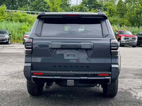 Used 2025 Toyota 4Runner 4WD image 4