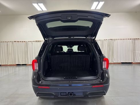 Used 2025 Ford Explorer ST-Line w/ Premium Package AWD/4WD image 17