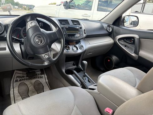 Used 2007 Toyota RAV4 Limited image 10