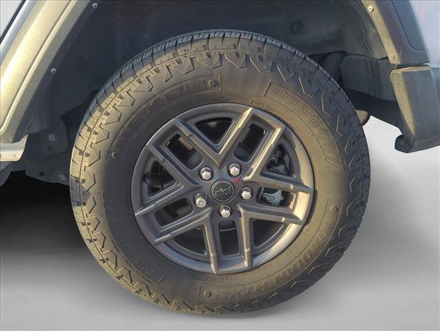 Used 2024 Jeep Wrangler Unlimited Sport AWD/4WD image 6