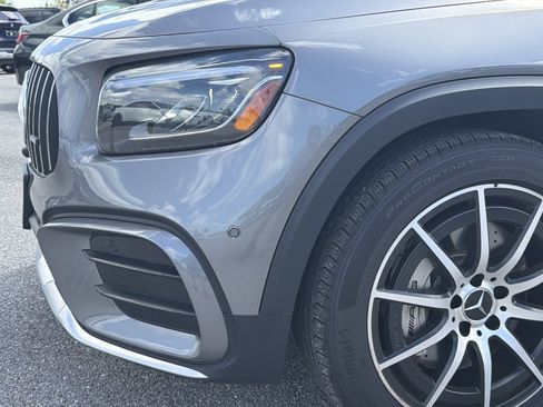 Used 2025 Mercedes-Benz GLB 35 AMG 4MATIC image 9