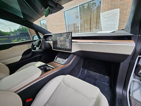 Used 2023 Tesla Model X AWD/4WD image 60