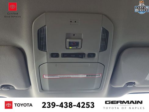 Used 2023 Toyota Highlander L image 33