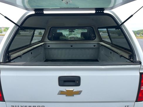 Used 2018 Chevrolet Silverado 1500 LT w/ All Star Edition AWD/4WD image 26