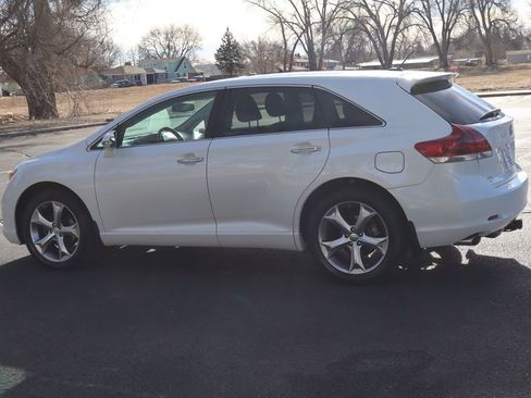 Used 2014 Toyota Venza XLE image 8