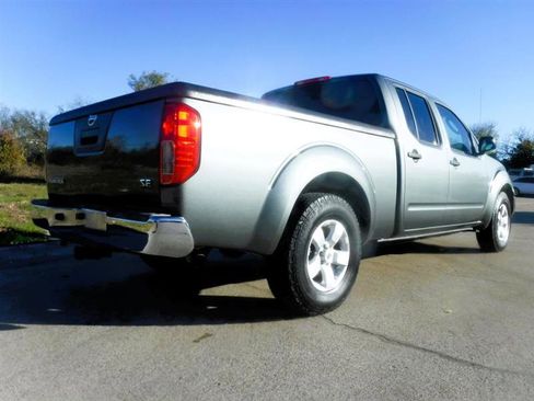 Used 2009 Nissan Frontier SE w/ SE Value Truck Pkg image 7