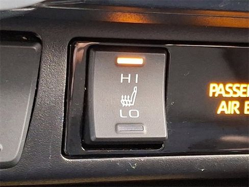 Certified 2020 Toyota RAV4 XSE image 25