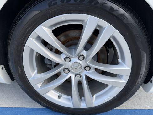 Used 2010 INFINITI G37 Journey w/ Premium Pkg image 28