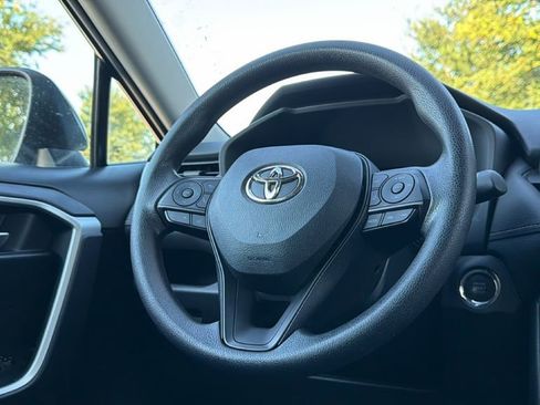 Certified 2025 Toyota RAV4 XLE FWD image 36