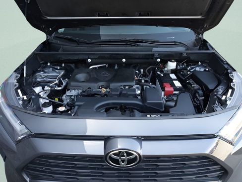 Certified 2025 Toyota RAV4 XLE AWD/4WD image 9