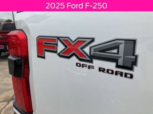 New 2025 Ford F250 Platinum AWD/4WD image 13