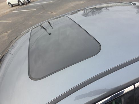 Used 2016 Nissan Altima 2.5 SL w/ 2.5 Technology Package image 12