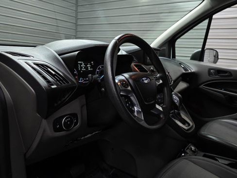 Used 2019 Ford Transit Connect XL FWD image 12