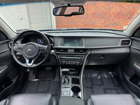 Used 2016 Kia Optima EX w/ Premium Package image 11