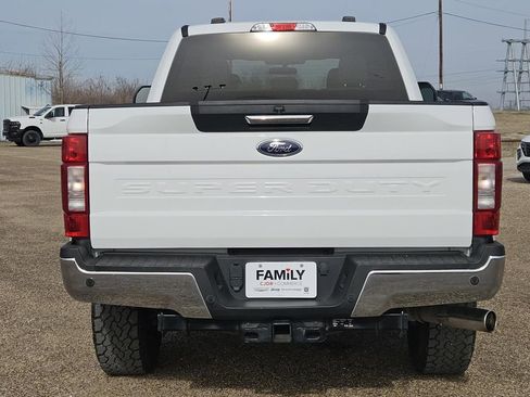 Used 2022 Ford F350 XLT w/ XLT Premium Package image 5