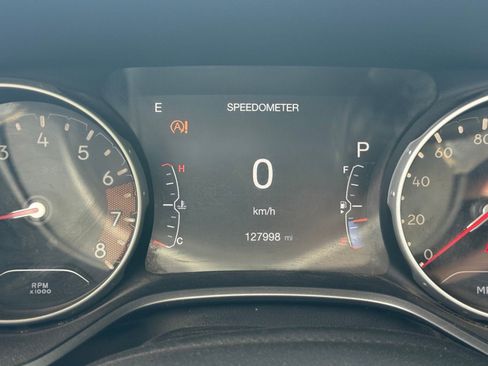 Used 2018 Jeep Compass Latitude w/ Popular Equipment Group AWD/4WD image 16
