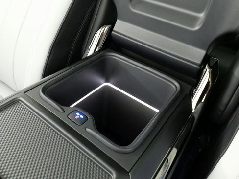 Used 2025 Land Rover Range Rover Sport Autobiography image 69