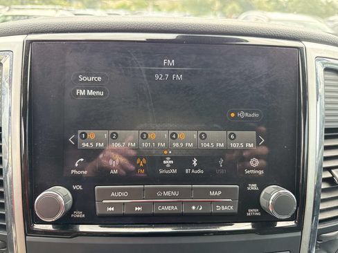 Used 2021 Nissan Titan SV w/ SV Convenience Package RWD image 30