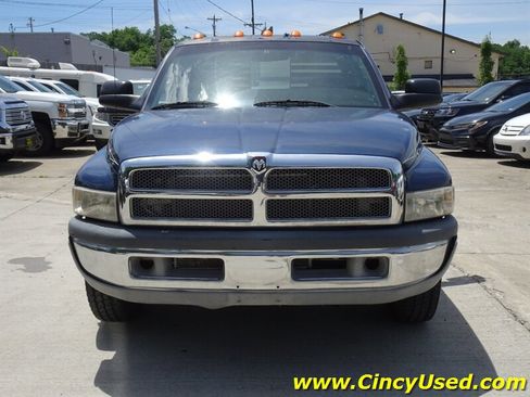 Used 2001 Dodge Ram 3500 Truck 2WD Quad Cab image 2
