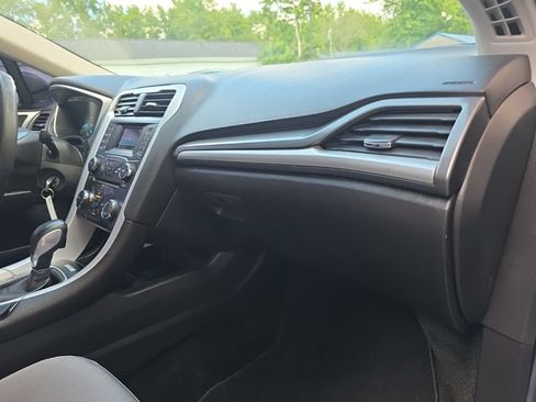 Used 2016 Ford Fusion S FWD image 22