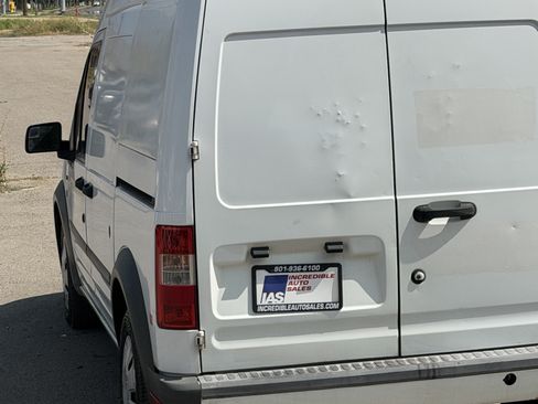 Used 2011 Ford Transit Connect XLT FWD image 12