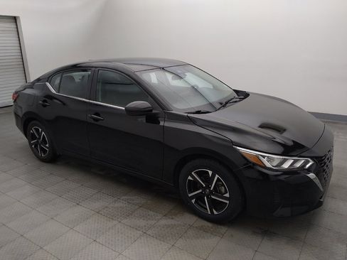 Used 2024 Nissan Sentra SV FWD image 11