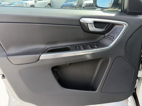 Used 2012 Volvo XC60 T6 AWD/4WD image 13