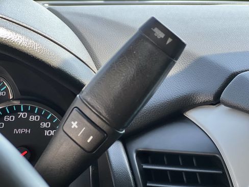 Used 2017 GMC Yukon SLT w/ Open Road Package image 17