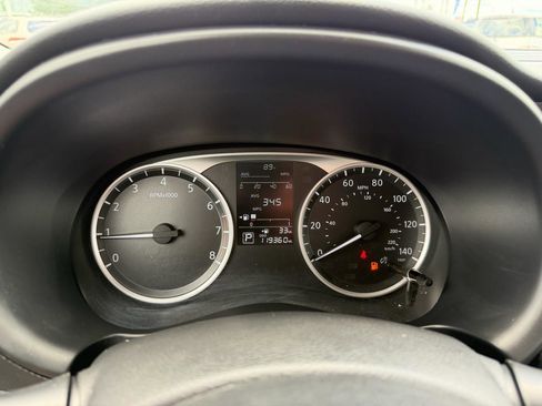 Used 2021 Nissan Kicks S FWD image 53