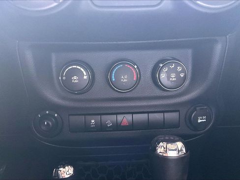 Used 2014 Jeep Wrangler Unlimited Sport w/ Quick Order Package 24S image 30